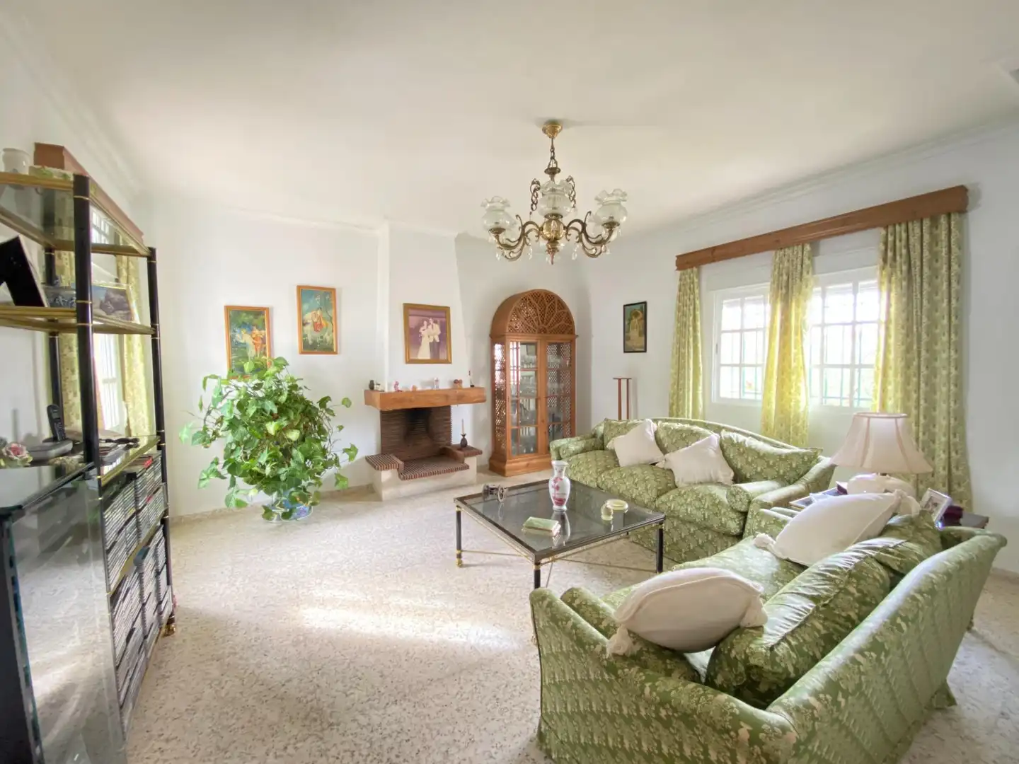Living room of Houses for sale in Dos Hermanas  with Air Conditioner and Private garden