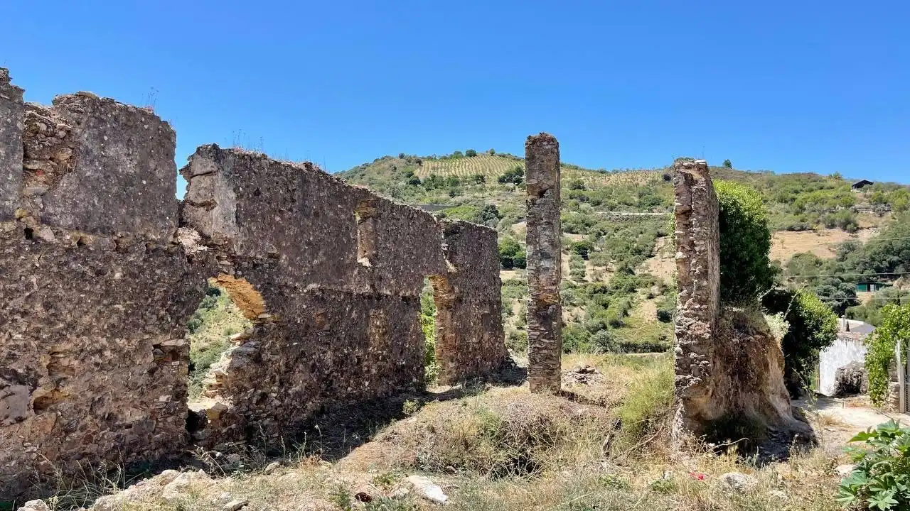 Vista exterior de Casa o xalet en venda en Atajate amb Aire condicionat, Calefacció i Jardí privat