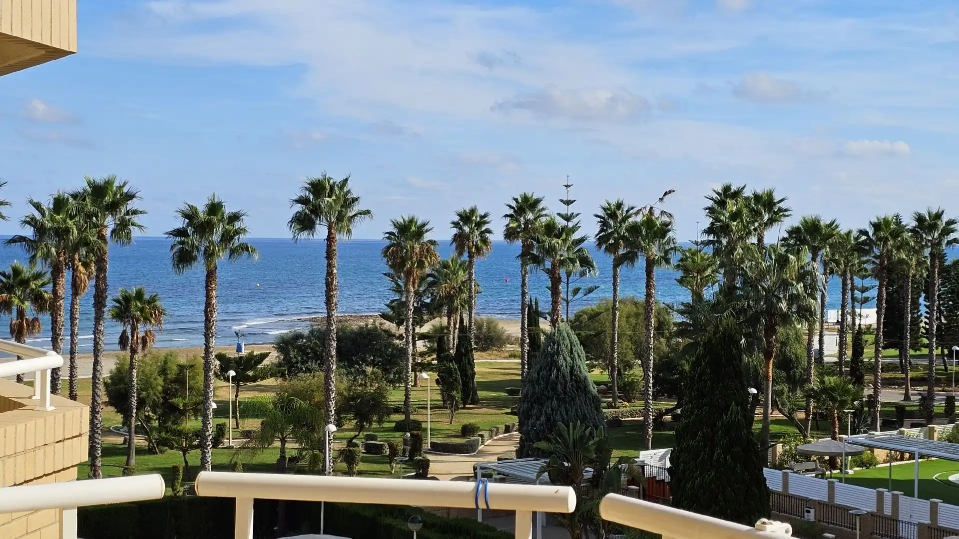 Apartamento con piscina en venta en Amplaries 43, imagen 3