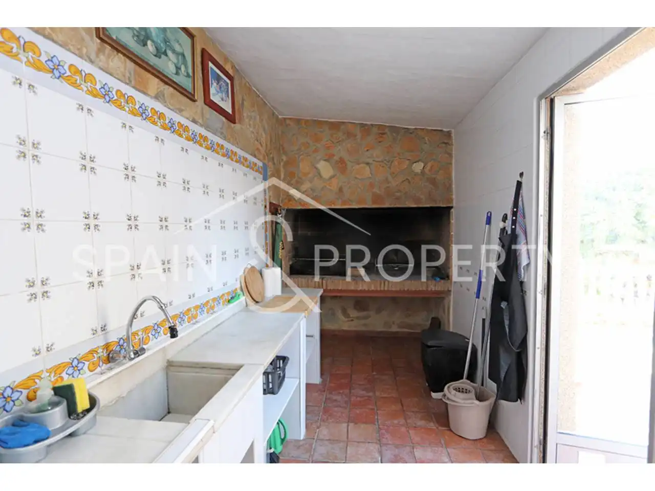 Cuina de Casa o xalet en venda en Turís amb Aire condicionat, Jardí privat i Terrassa