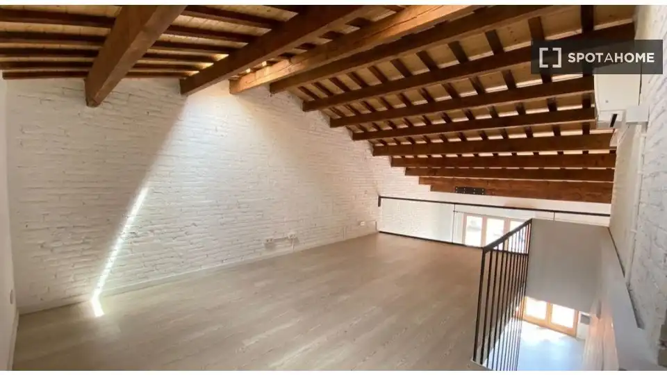 Flat for rent in Centre