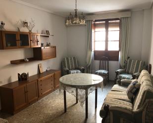 Sala d'estar de Planta baixa en venda en Villafranca de Córdoba amb Aire condicionat