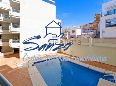 Pis amb piscina en venda a Torre de Benagalbón