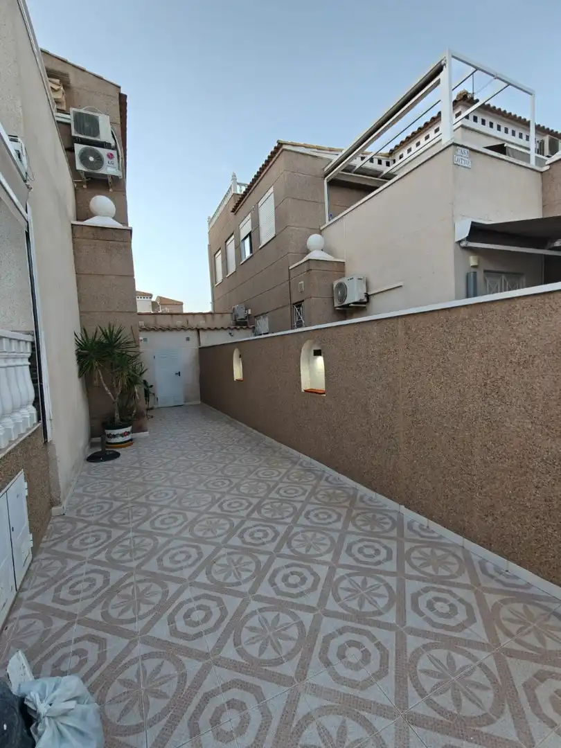 Terrassa de Planta baixa de lloguer en Torrevieja amb Aire condicionat, Calefacció i Terrassa