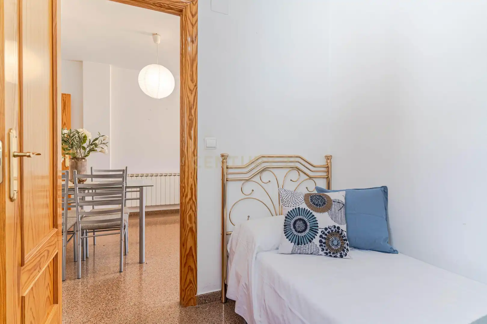 Dormitori de Apartament en venda en Churriana de la Vega amb Jardí privat i Piscina comunitària