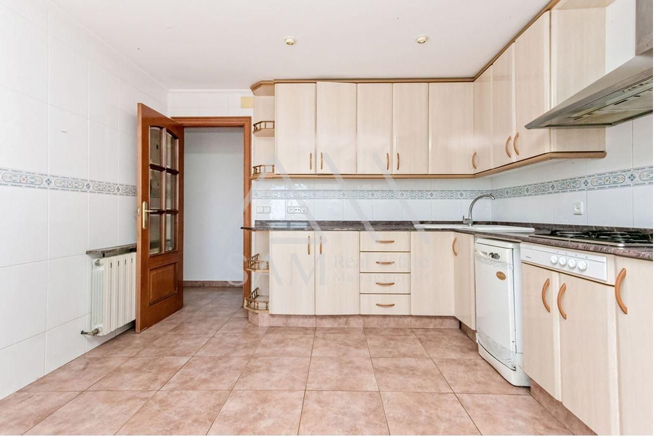 Cuina de Pis en venda en Badalona amb Balcó