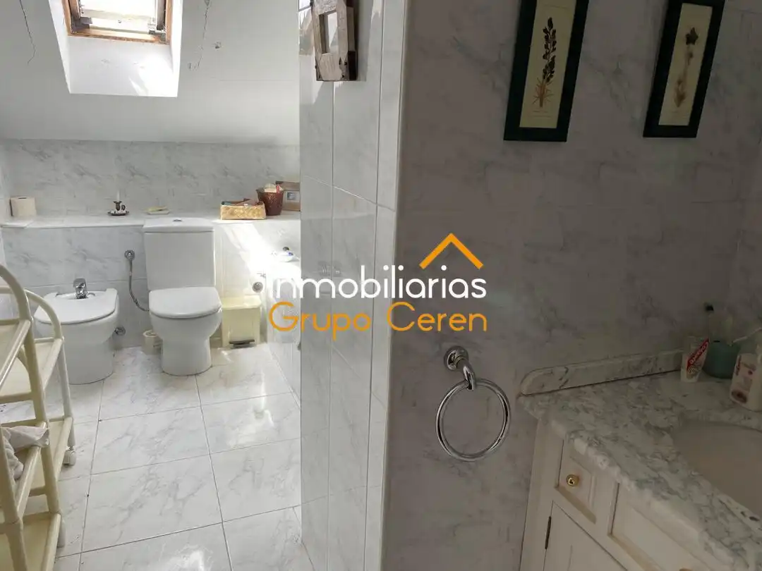 Bathroom of Duplexes for sale in Ezcaray  with Heating and Furnished