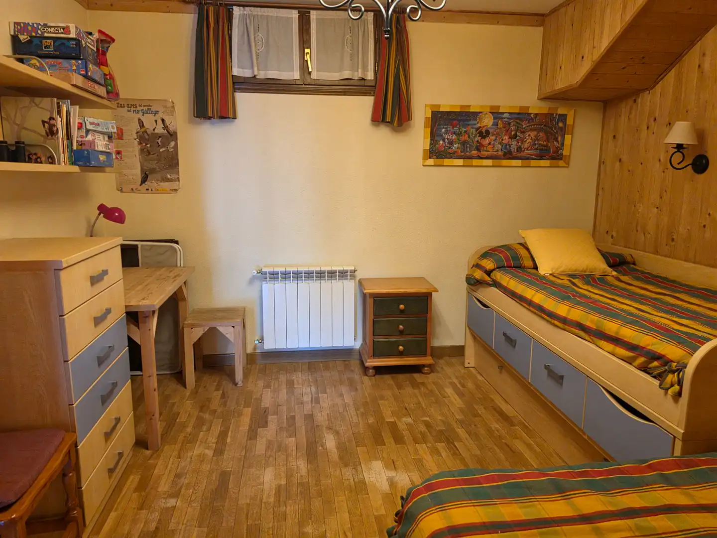Schlafzimmer von Wohnungen zur Miete in Biescas mit Klimaanlage, Heizung und Parkett