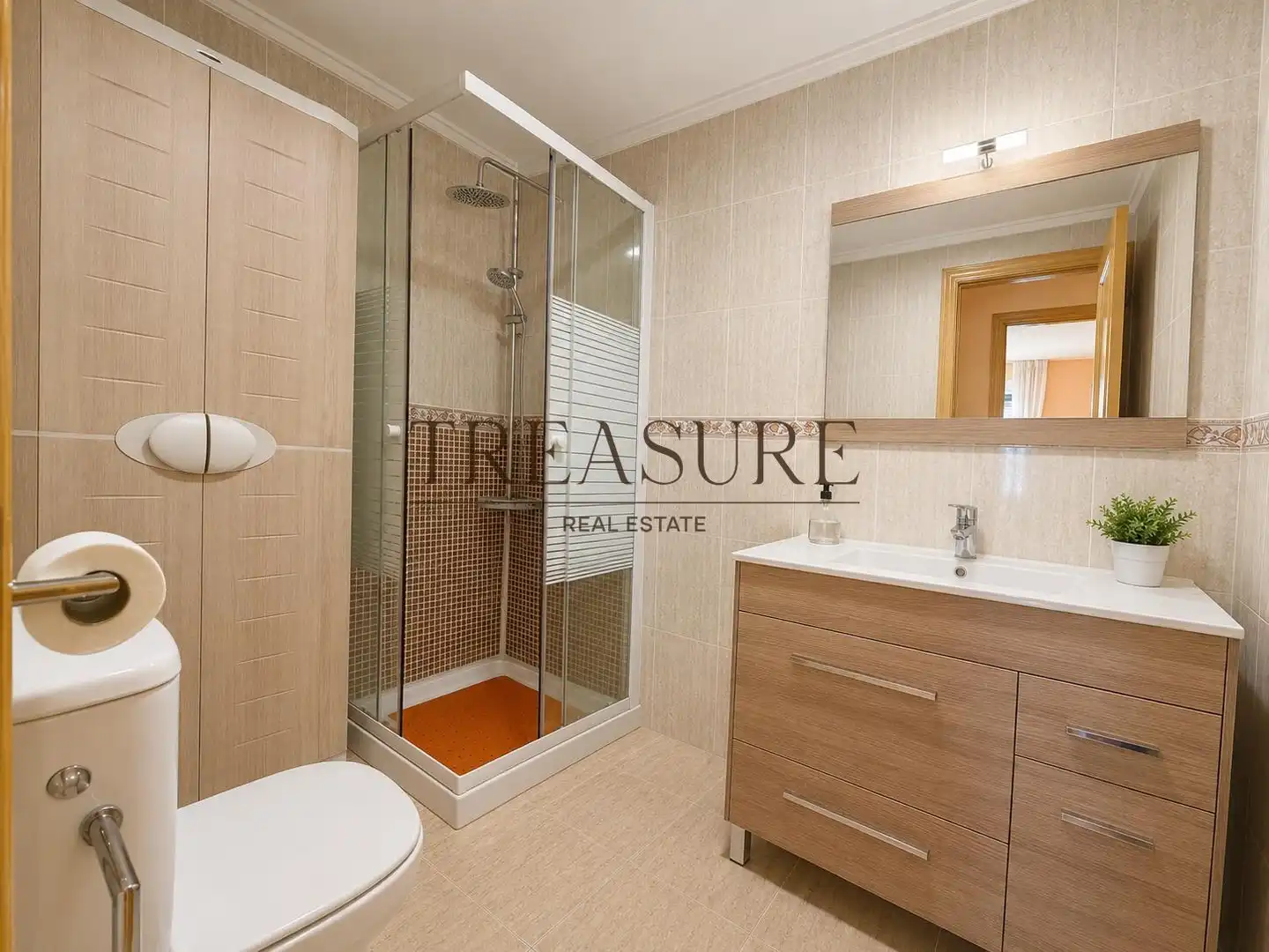 Bathroom of Flat for sale in Cartagena  with Air Conditioner, Furnished and Balcony