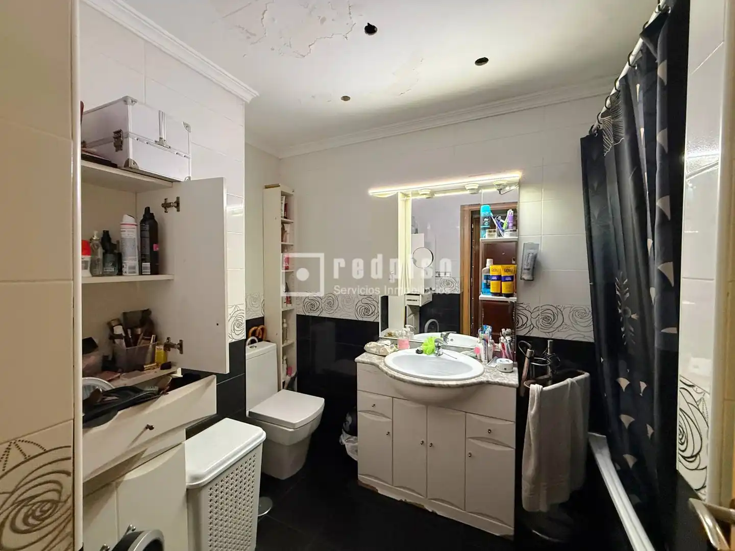 Bathroom of Flat for sale in Málaga  with Heating, Terrace and Furnished