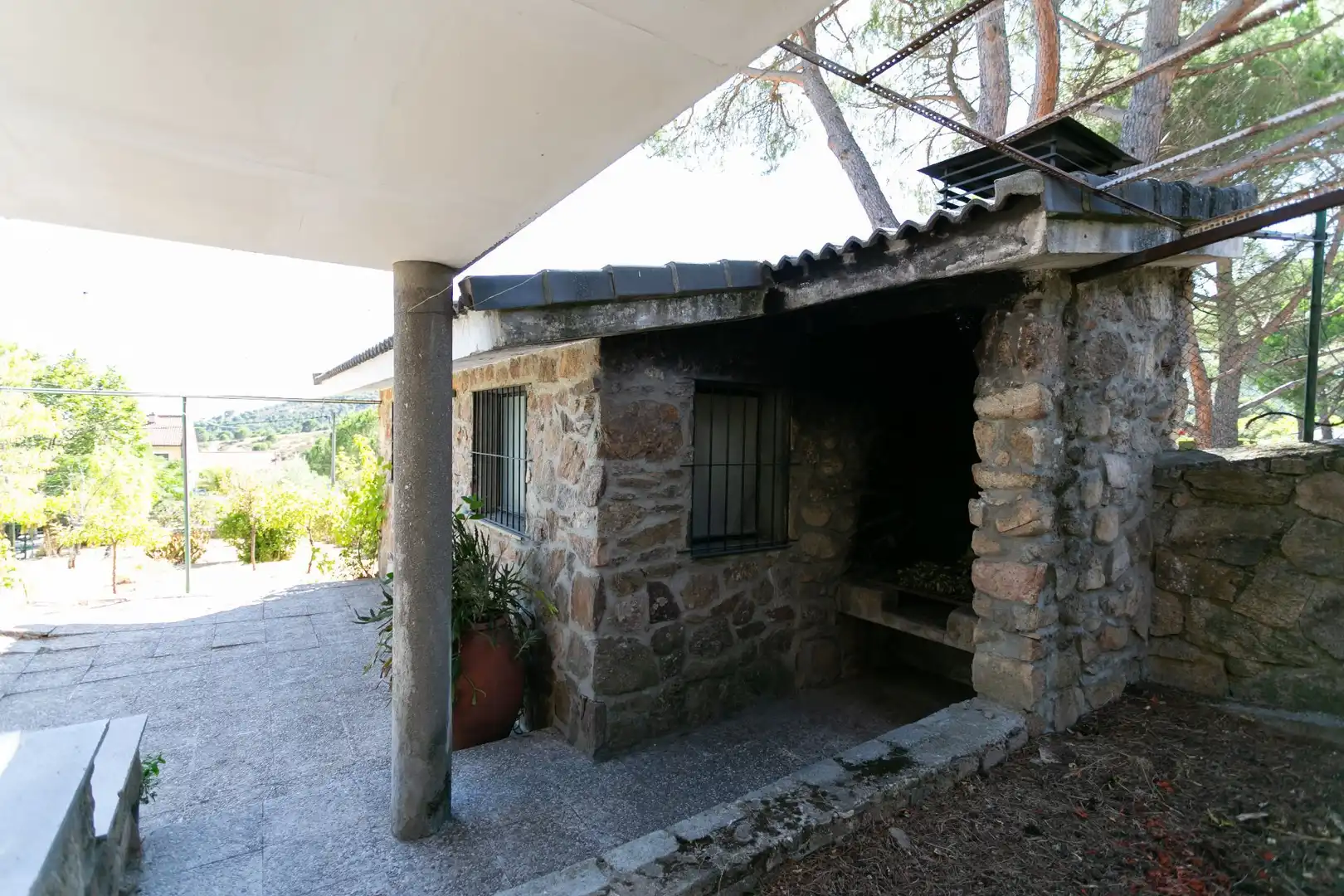 Vista exterior de Casa o xalet en venda en Valdemaqueda amb Jardí privat i Traster