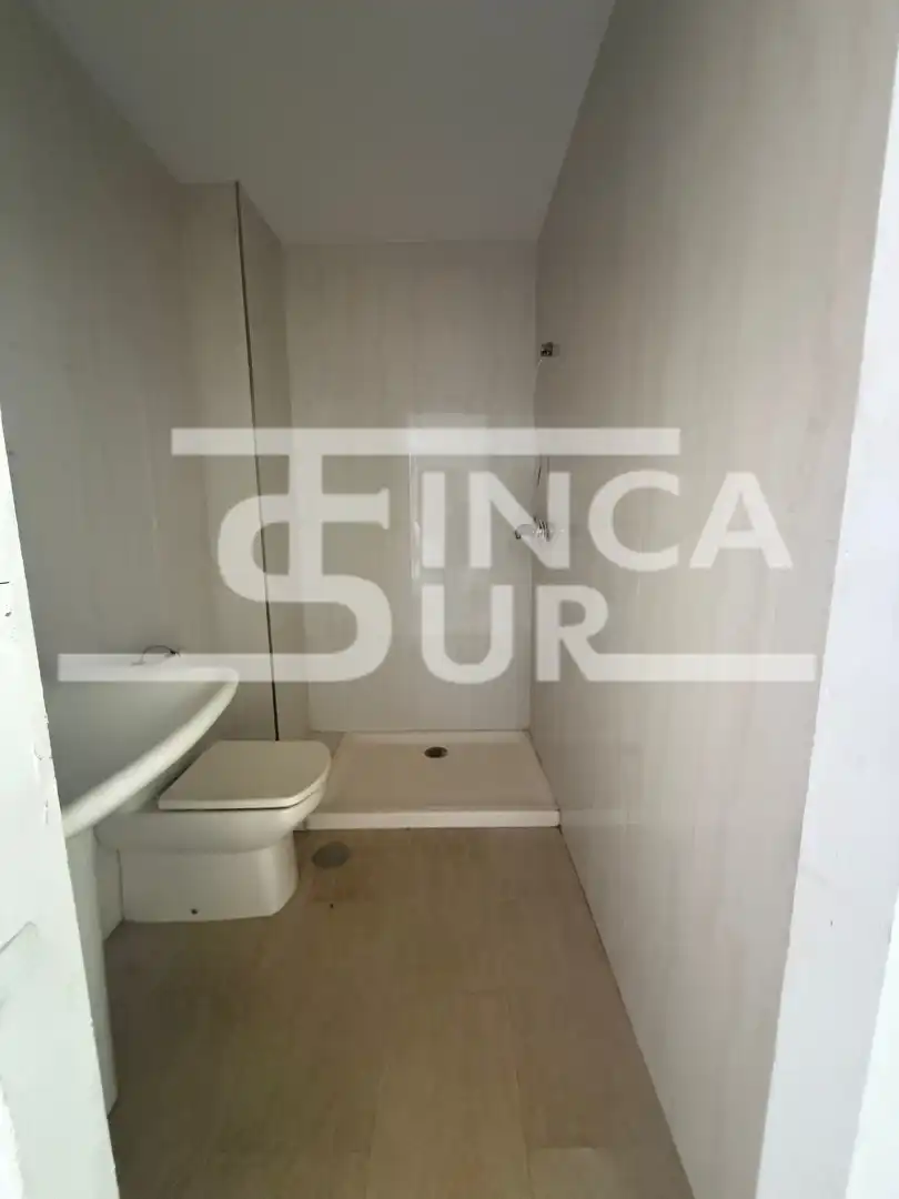 Adossat amb terrassa en venda a Calle Alentejo, imagen 35