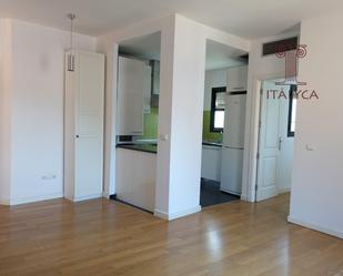 Flat to rent in  Sevilla Capital  with Air Conditioner