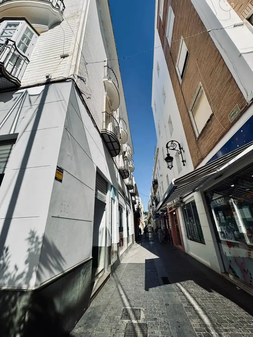 Exterior view of Apartments for rent in Sanlúcar de Barrameda  with Air Conditioner