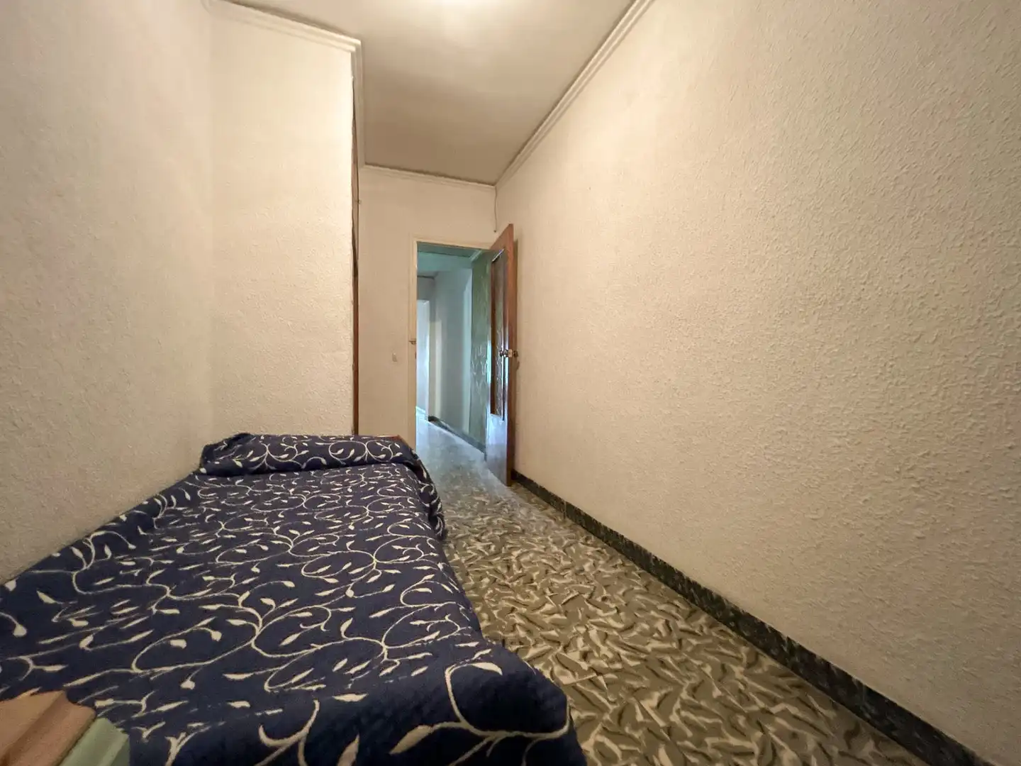 Habitación de Piso en venta en Castellón de la Plana / Castelló de la Plana con Balcón