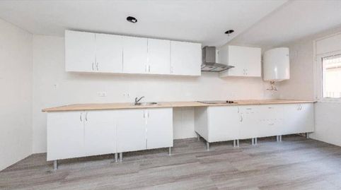 Foto 2 de Piso en venta en Calle Roger de Llúria, Morera, Badalona