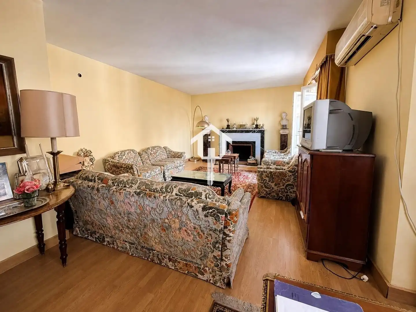 Sala de estar de Piso en venta en Alicante / Alacant con Aire acondicionado, Calefacción y Amueblado