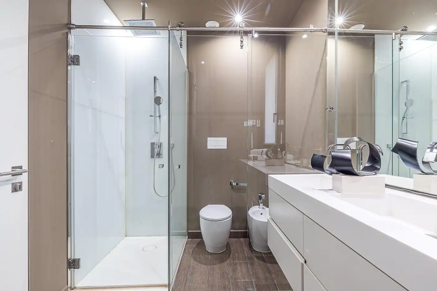 Bany de Àtic en venda en Madrid amb Calefacció
