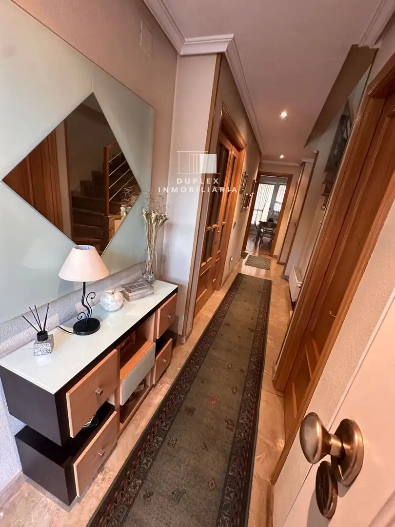 Casa adosada en venta en Cuenca con Calefacción, Terraza y Amueblado