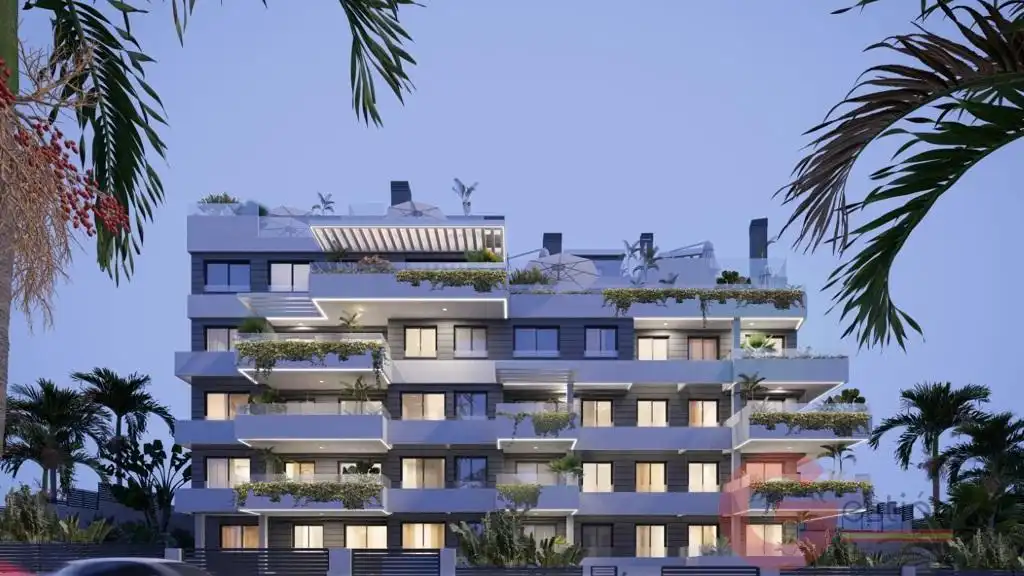 Apartament amb piscina en venda a Estepona Pueblo