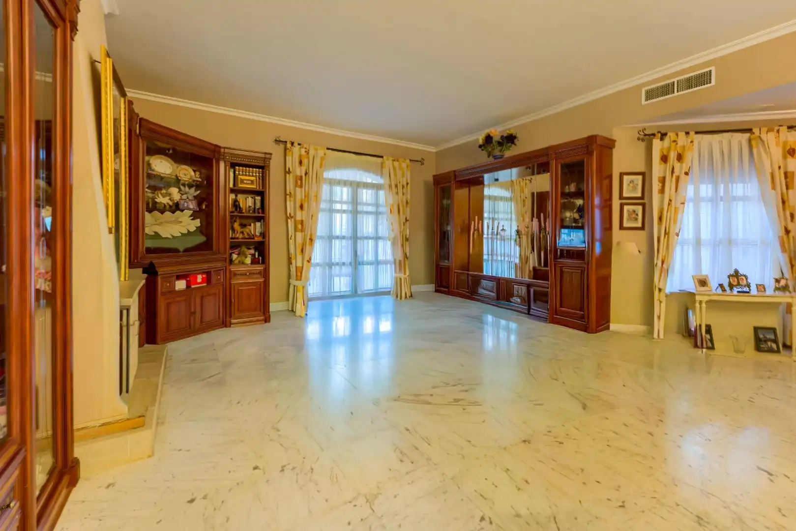 Houses for sale in Espartinas  with Air Conditioner, Private garden and Terrace