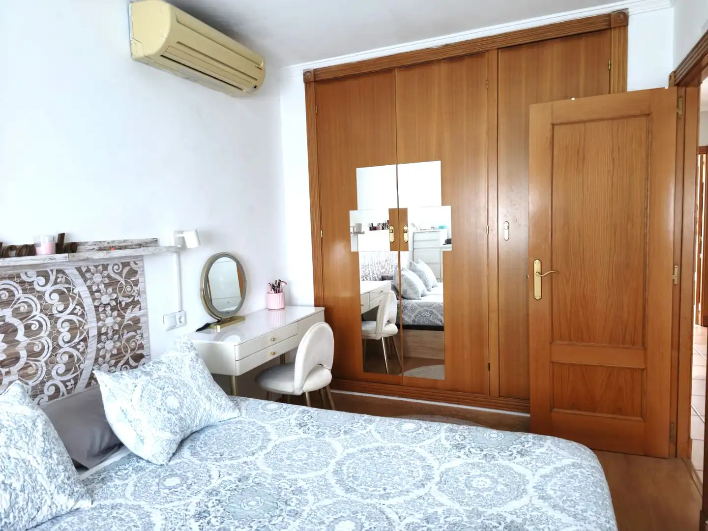 Habitación de Casa adosada en venta en Mont-roig del Camp con Aire acondicionado, Calefacción y Terraza