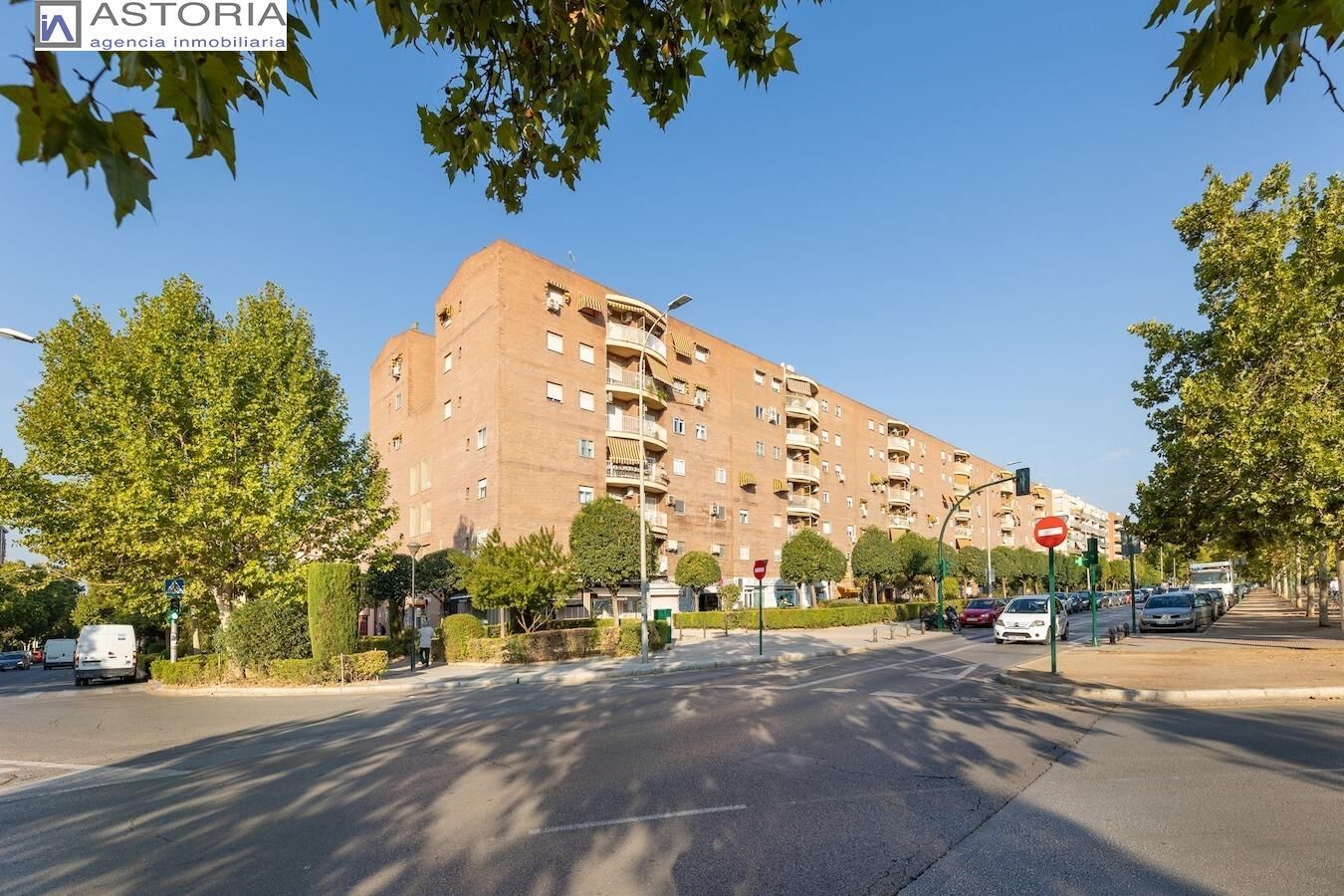 Exterior view of Flat for sale in  Granada Capital  with Heating, Private garden and Terrace