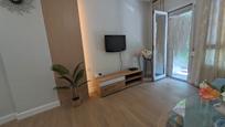 Living room of Flat for sale in  Valencia Capital  with Air Conditioner and Balcony