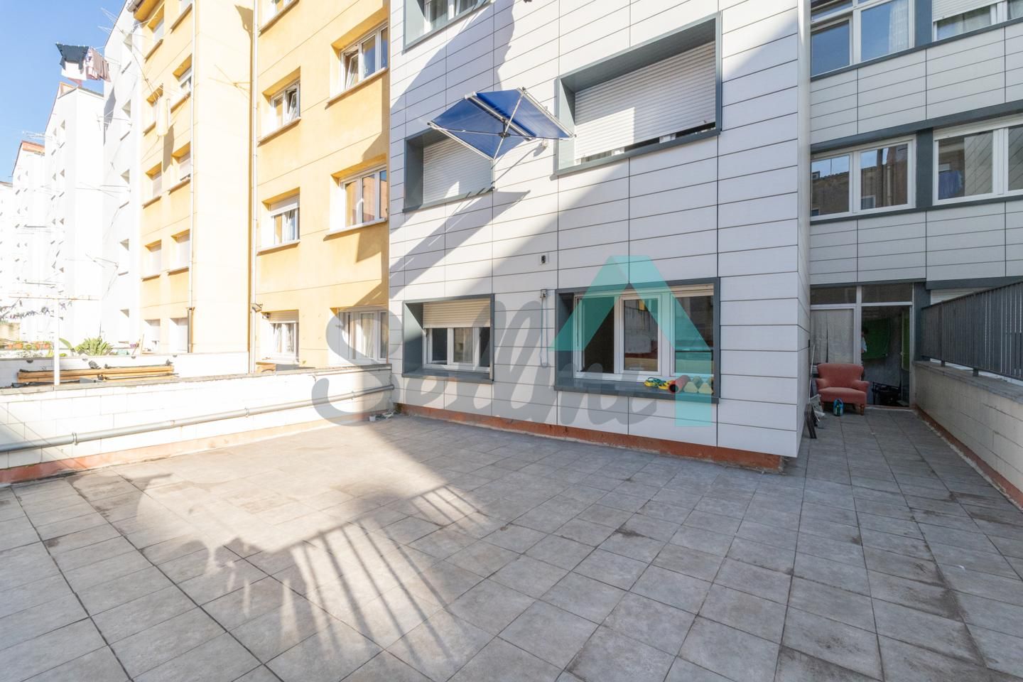 Vista exterior de Pis en venda en Gijón  amb Calefacció, Parquet i Terrassa