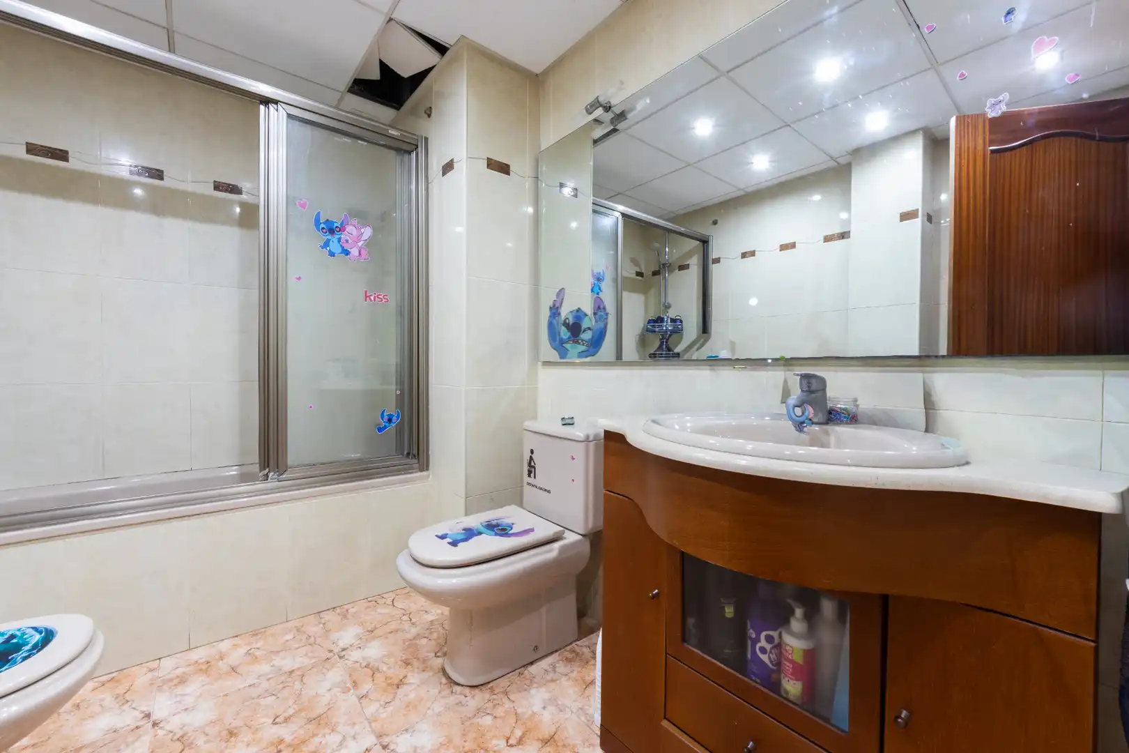 Badezimmer von Wohnung zum Verkauf in Tarragona mit Klimaanlage, Heizung und Abstellraum