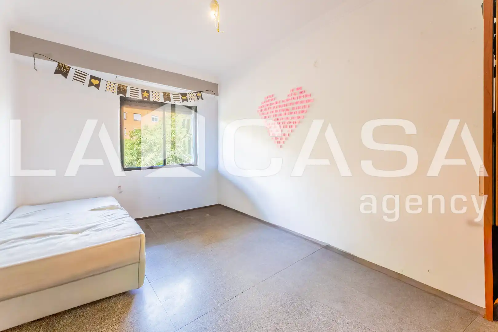 Piso en venta en Valencia con Balcón