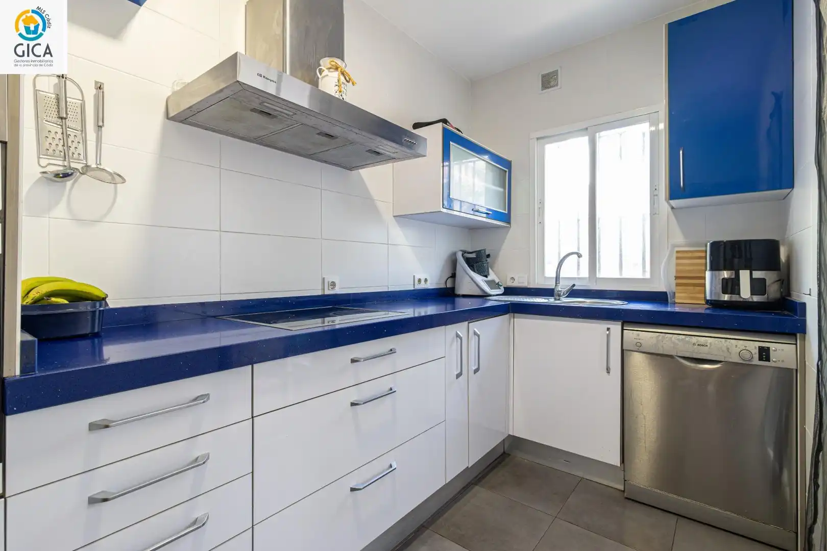 Casa aparellada amb terrassa en venda a El Retiro - Parque Atlántico - Ronda este, imagen 5