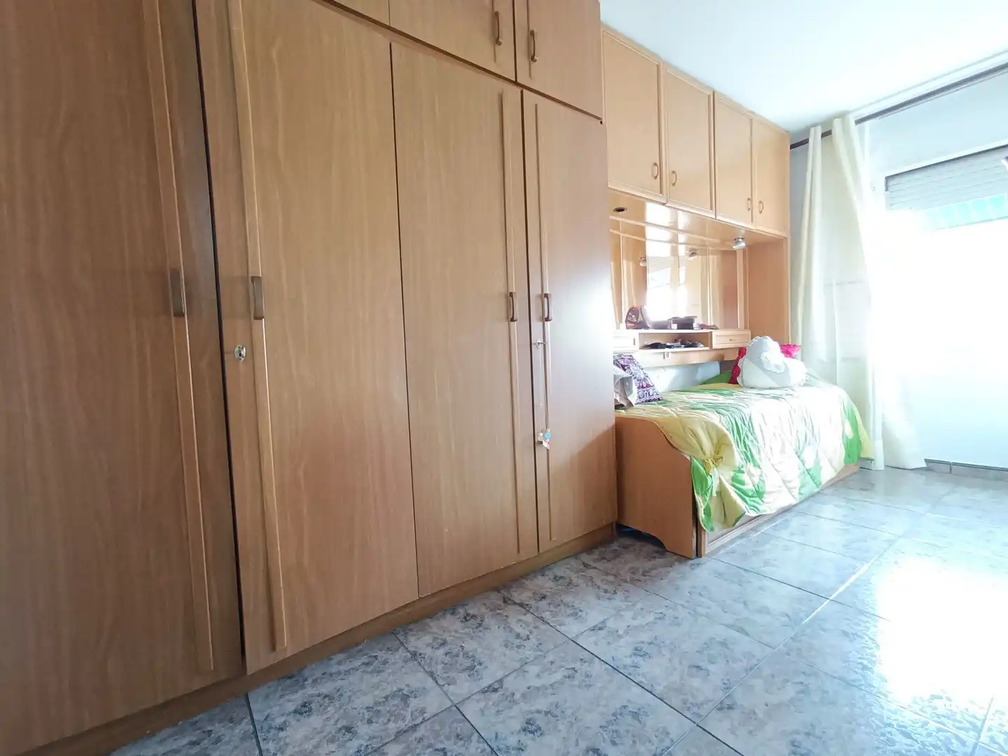 Habitación de Piso en venta en Badalona con Calefacción