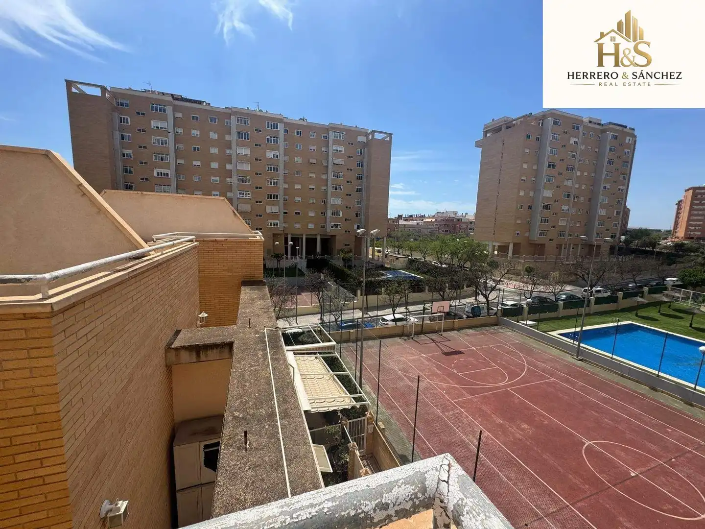 Exterior view of Houses for sale in Alicante / Alacant  with Air Conditioner, Heating and Private garden