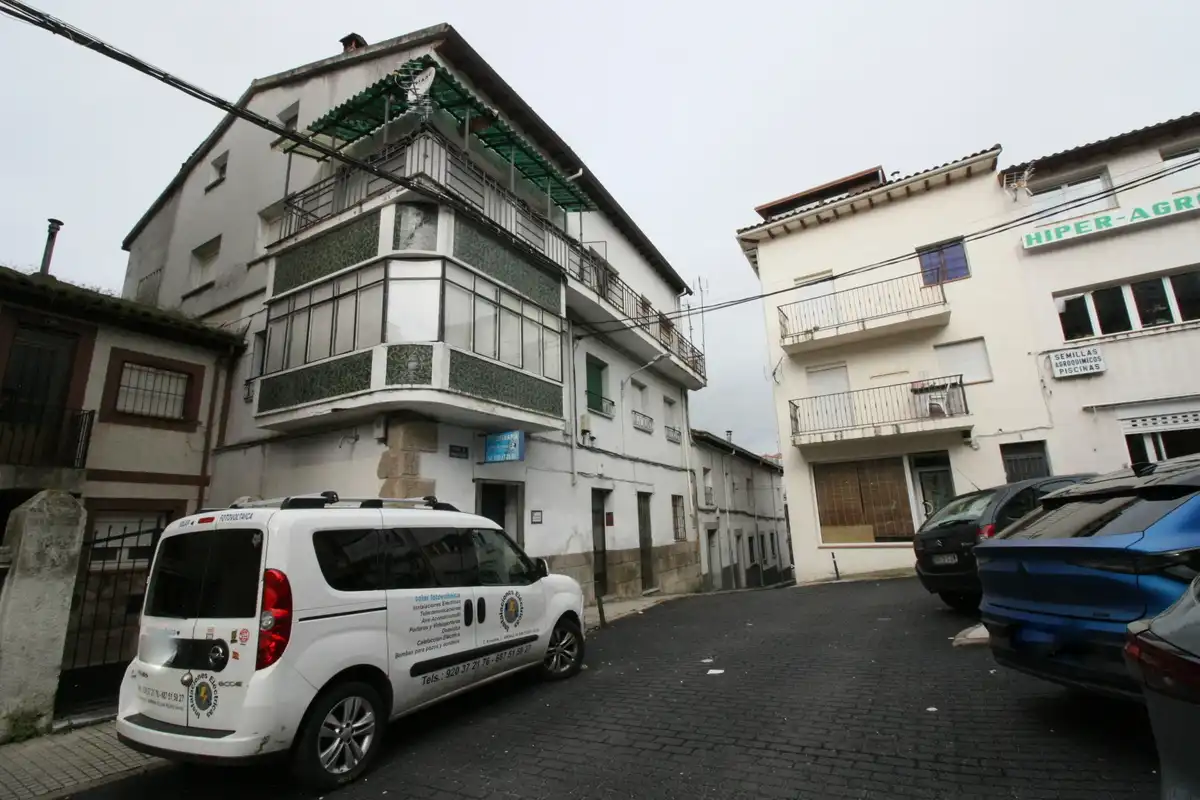 Vista exterior de Pis en venda en Arenas de San Pedro amb Terrassa, Traster i Balcó