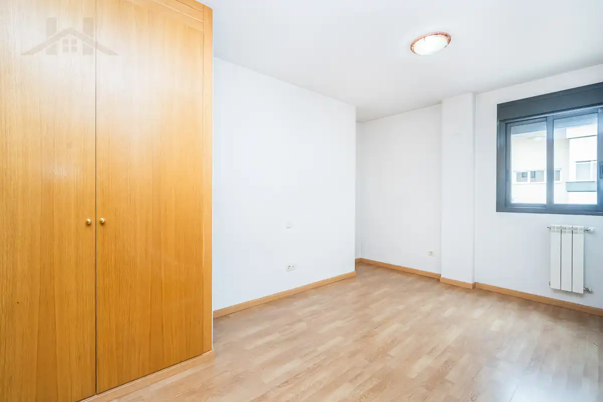 Bedroom of Flat for sale in El Escorial  with Heating, Parquet flooring and Storage room