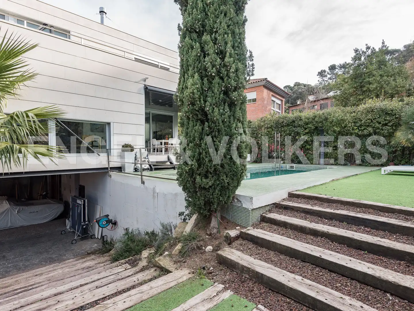 Vista exterior de Casa o chalet en venta en Barcelona con Aire acondicionado, Calefacción y Jardín privado