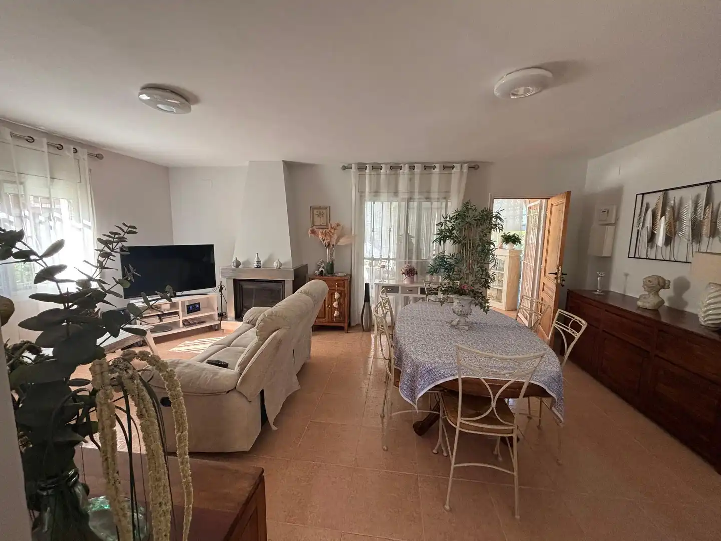 Sala d'estar de Casa o xalet en venda en L'Ametlla de Mar  amb Jardí privat, Terrassa i Traster