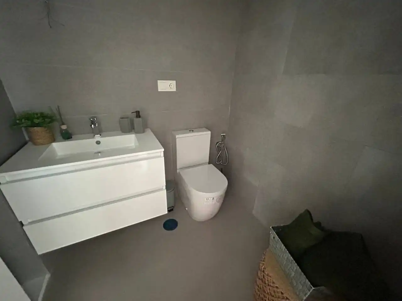 Bany de Àtic en venda en Roquetas de Mar amb Aire condicionat, Terrassa i Piscina comunitària