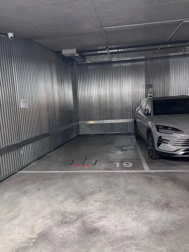 Parkplatz von Garage zur Miete in Madrid