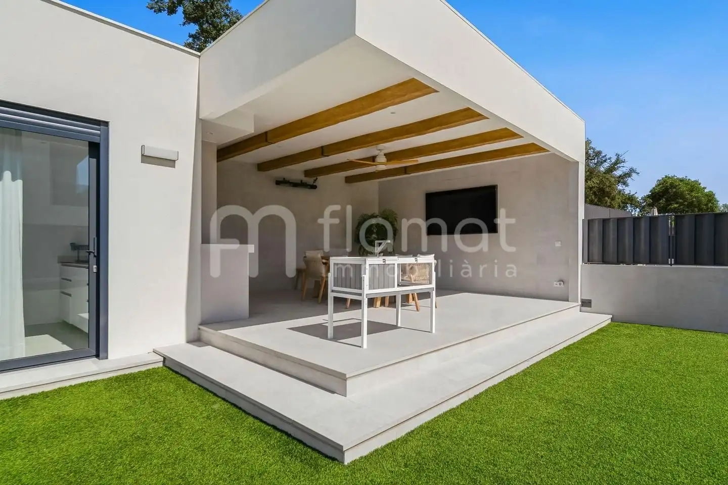 Terrassa de Casa o xalet en venda en Palau-solità i Plegamans