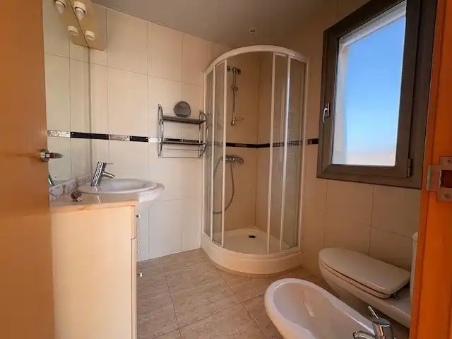 Baño de Ático en venta en Calafell con Aire acondicionado, Calefacción y Terraza