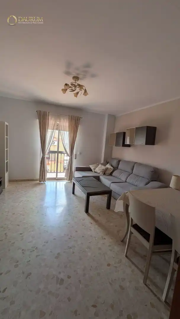 Sala d'estar de Pis en venda en La Rinconada amb Aire condicionat, Calefacció i Terrassa