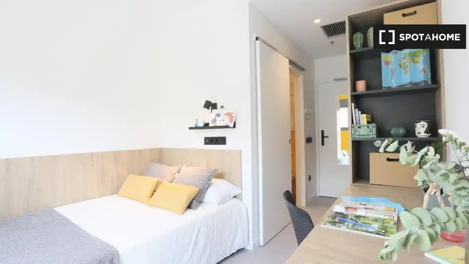 Room in El Cano - Los Bermejales