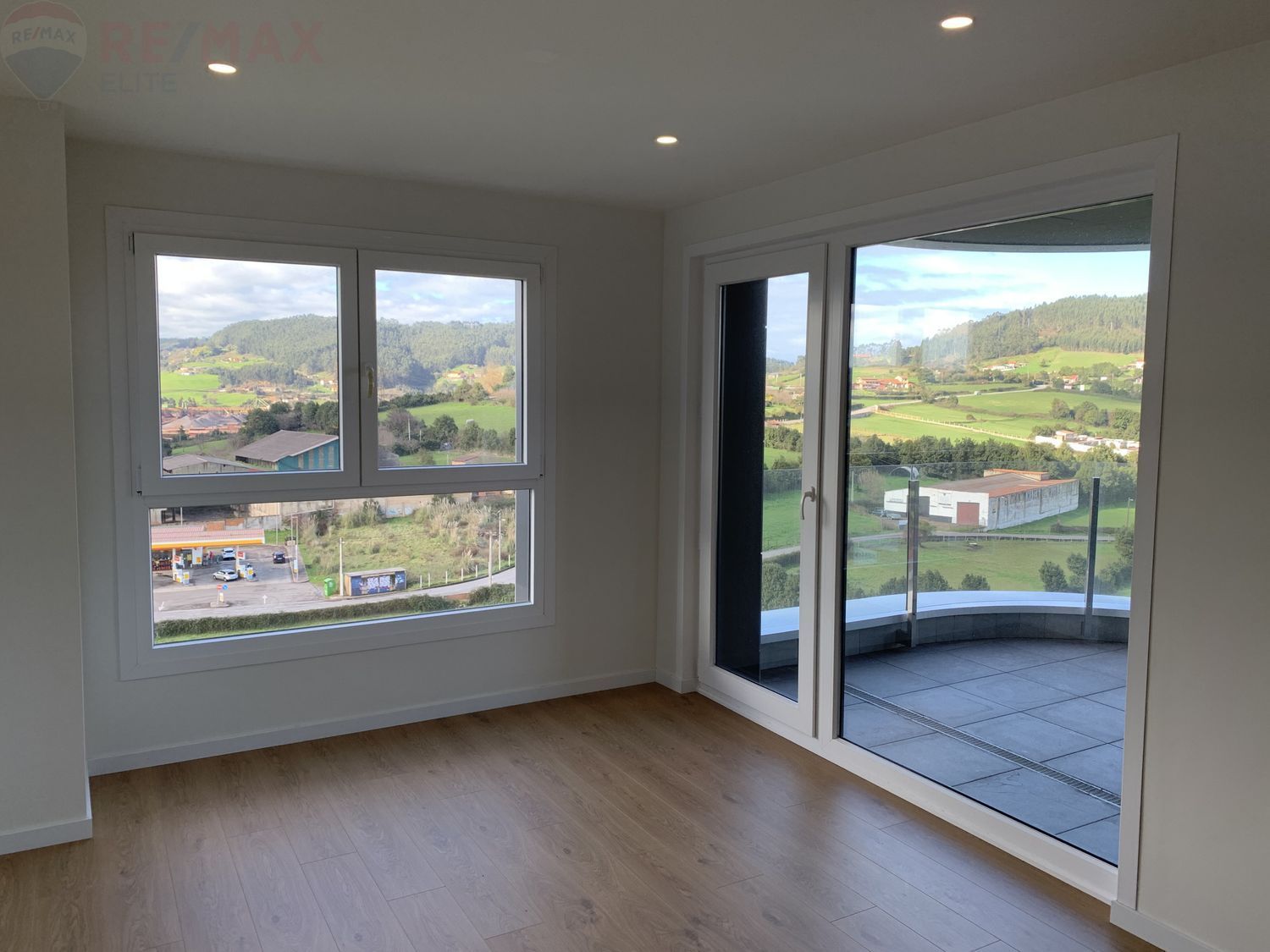 Bedroom of Flat to rent in Gijón   with Heating, Private garden and Terrace