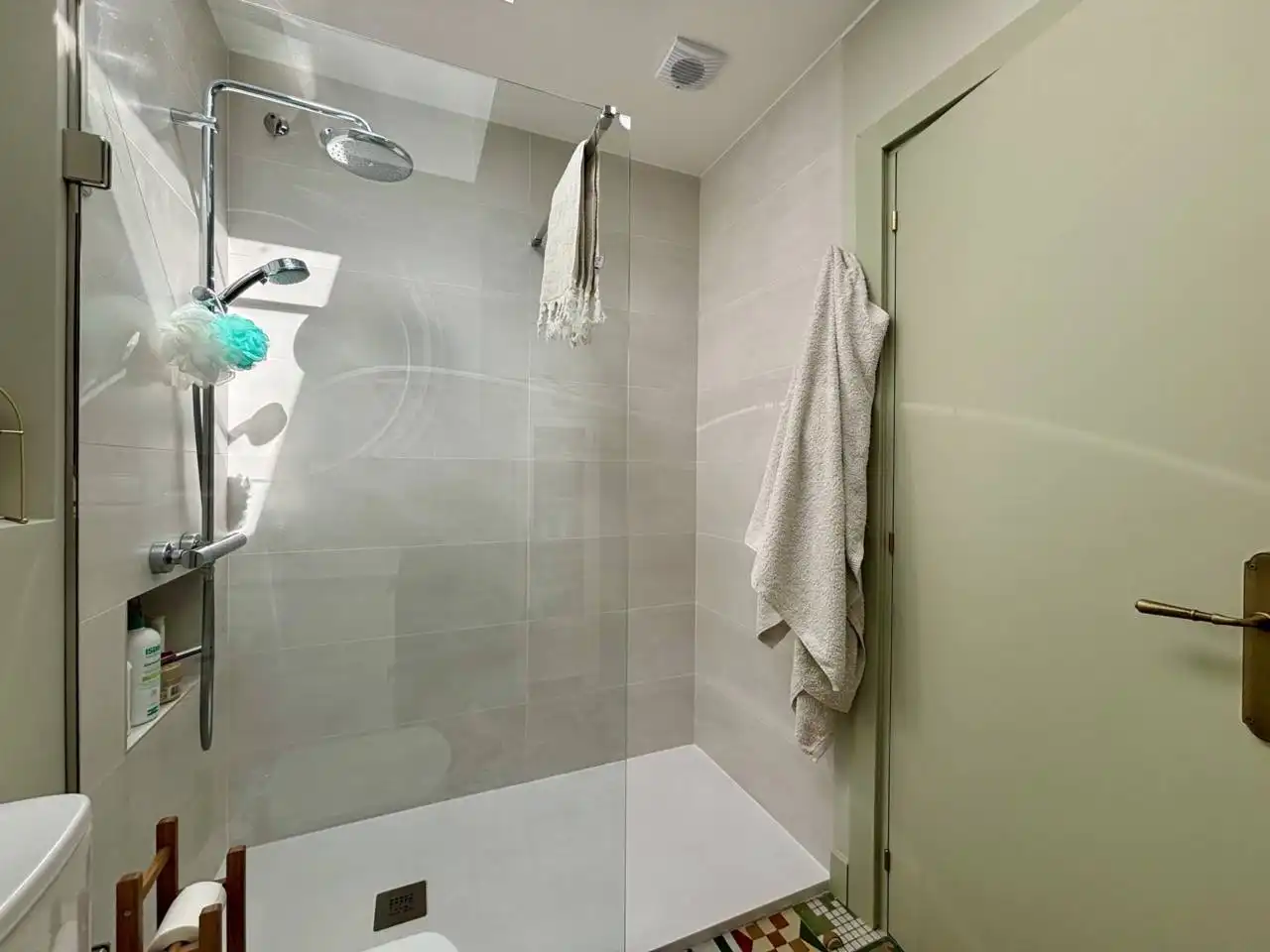 Baño de Piso de alquiler en Sant Feliu de Guíxols con Terraza y Amueblado