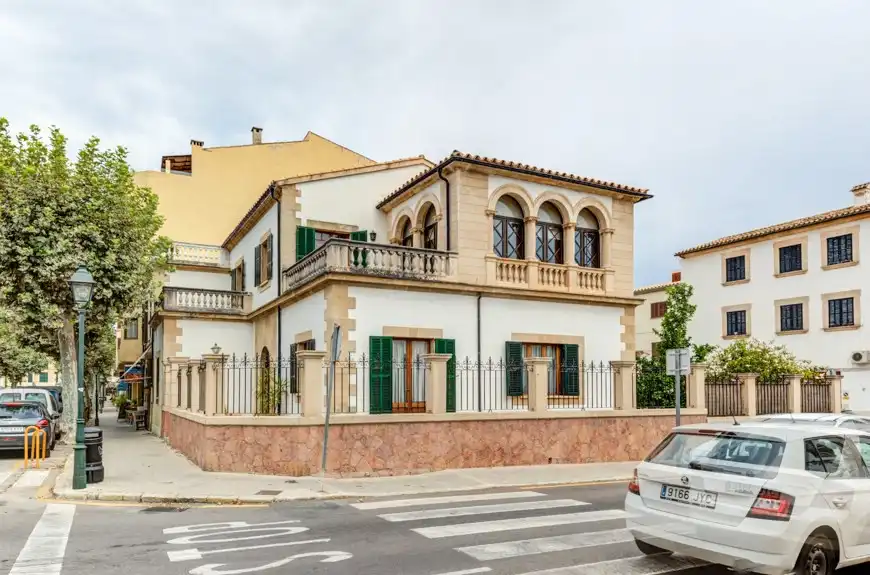 Vista exterior de Casa adosada en venta en Pollença con Aire acondicionado, Calefacción y Jardín privado