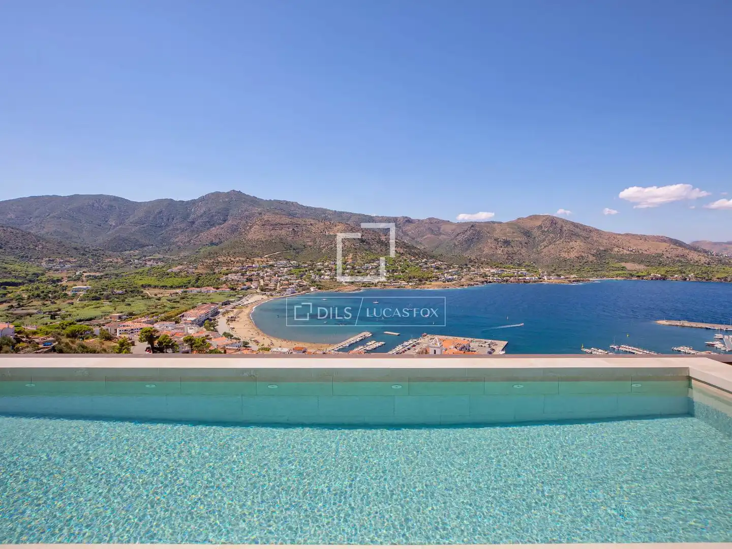 Villa avec piscine à vendre à El Port de la Selva