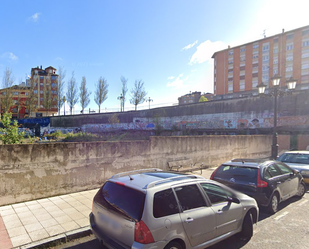 Vista exterior de Pis en venda en Oviedo 