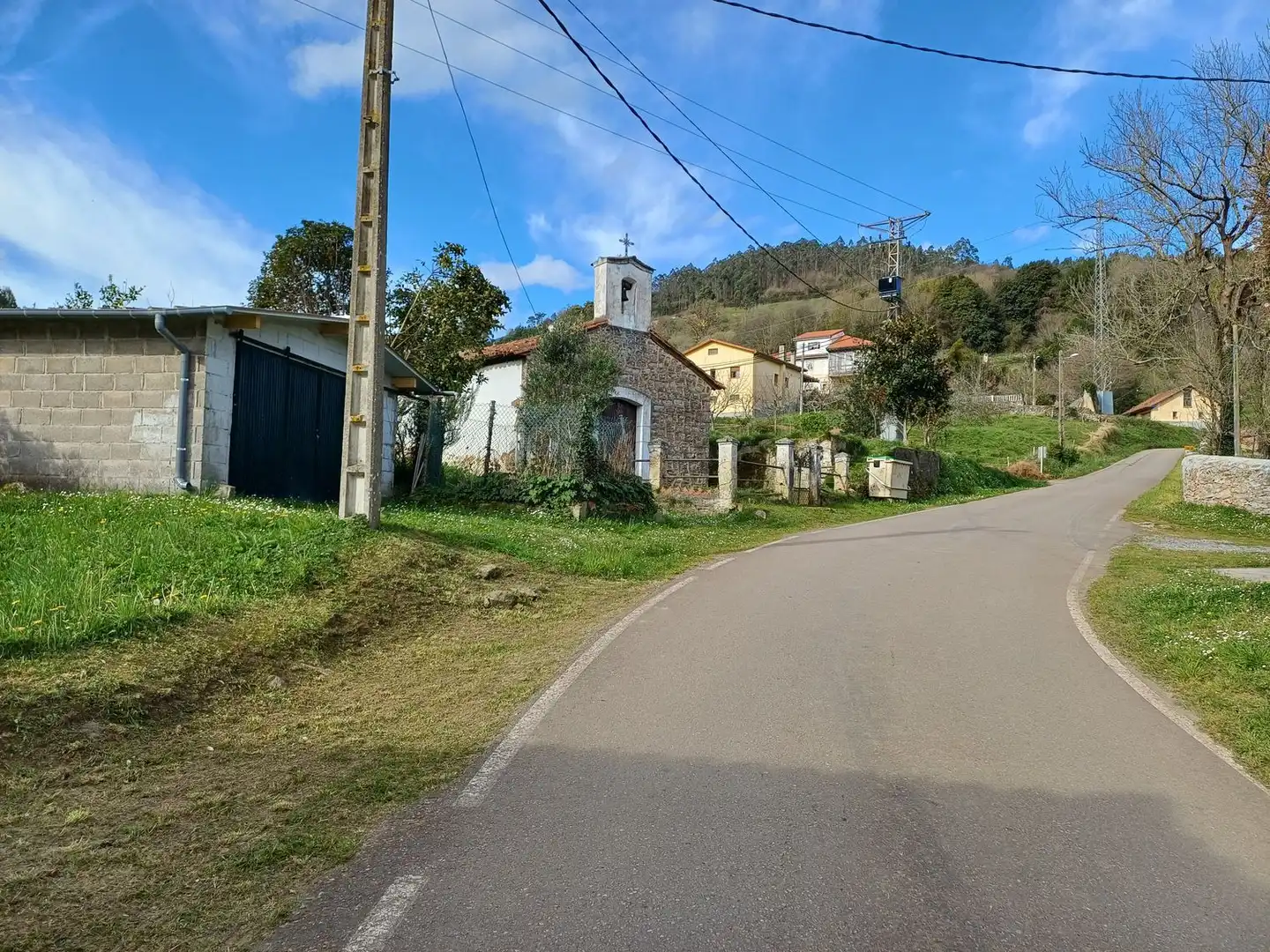 Vista exterior de Casa o xalet en venda en Illas amb Terrassa, Traster i Piscina